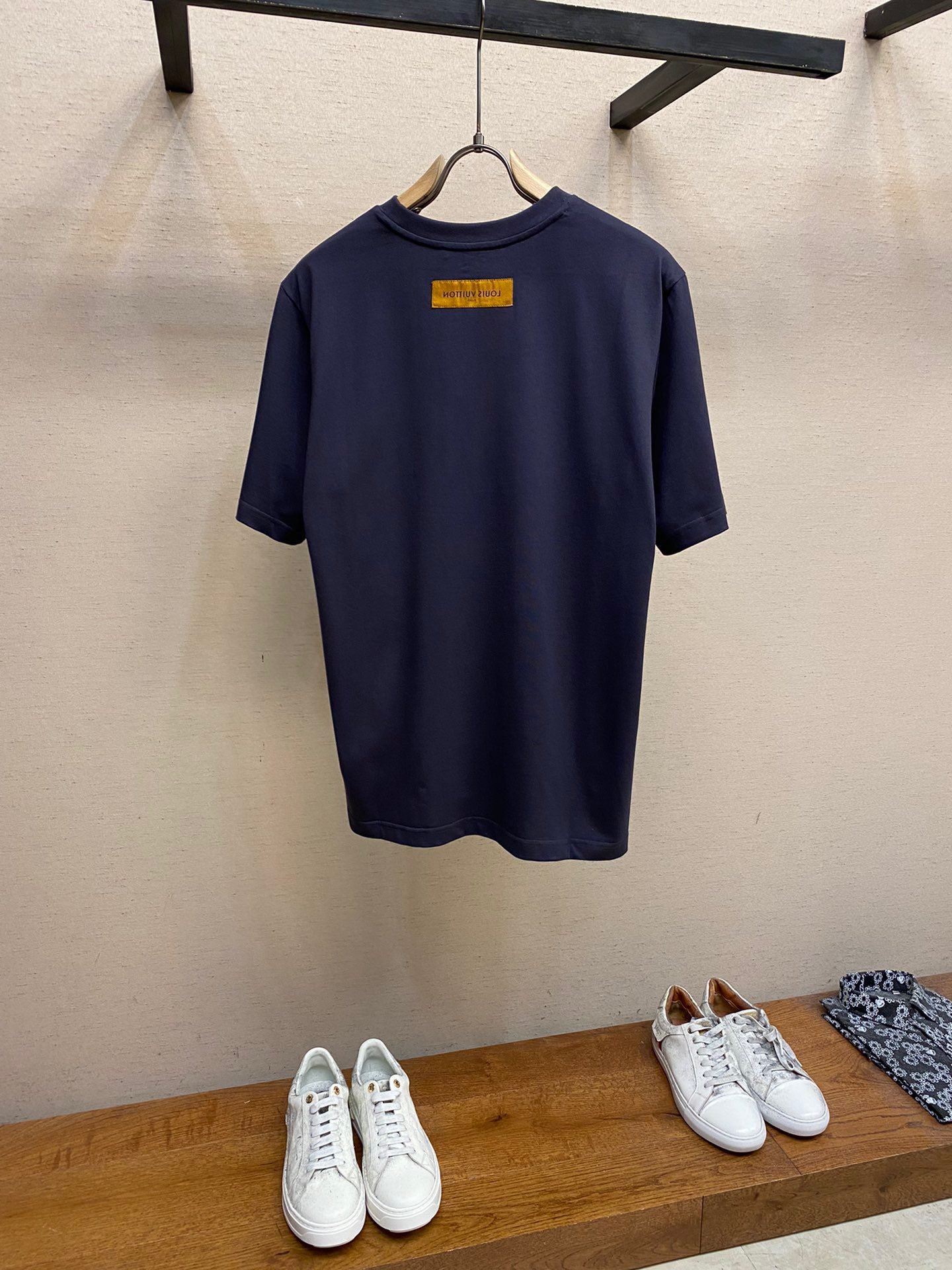 LV TSHIRT - Image 3