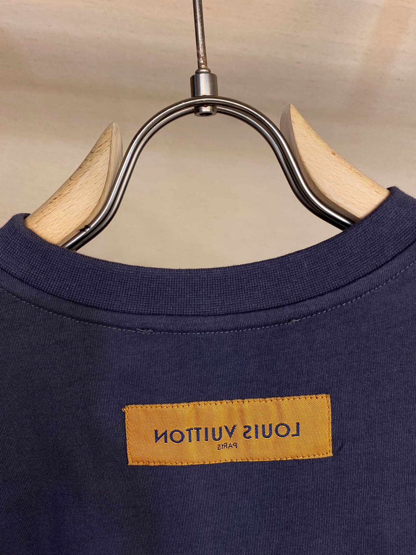 LV TSHIRT - Image 5