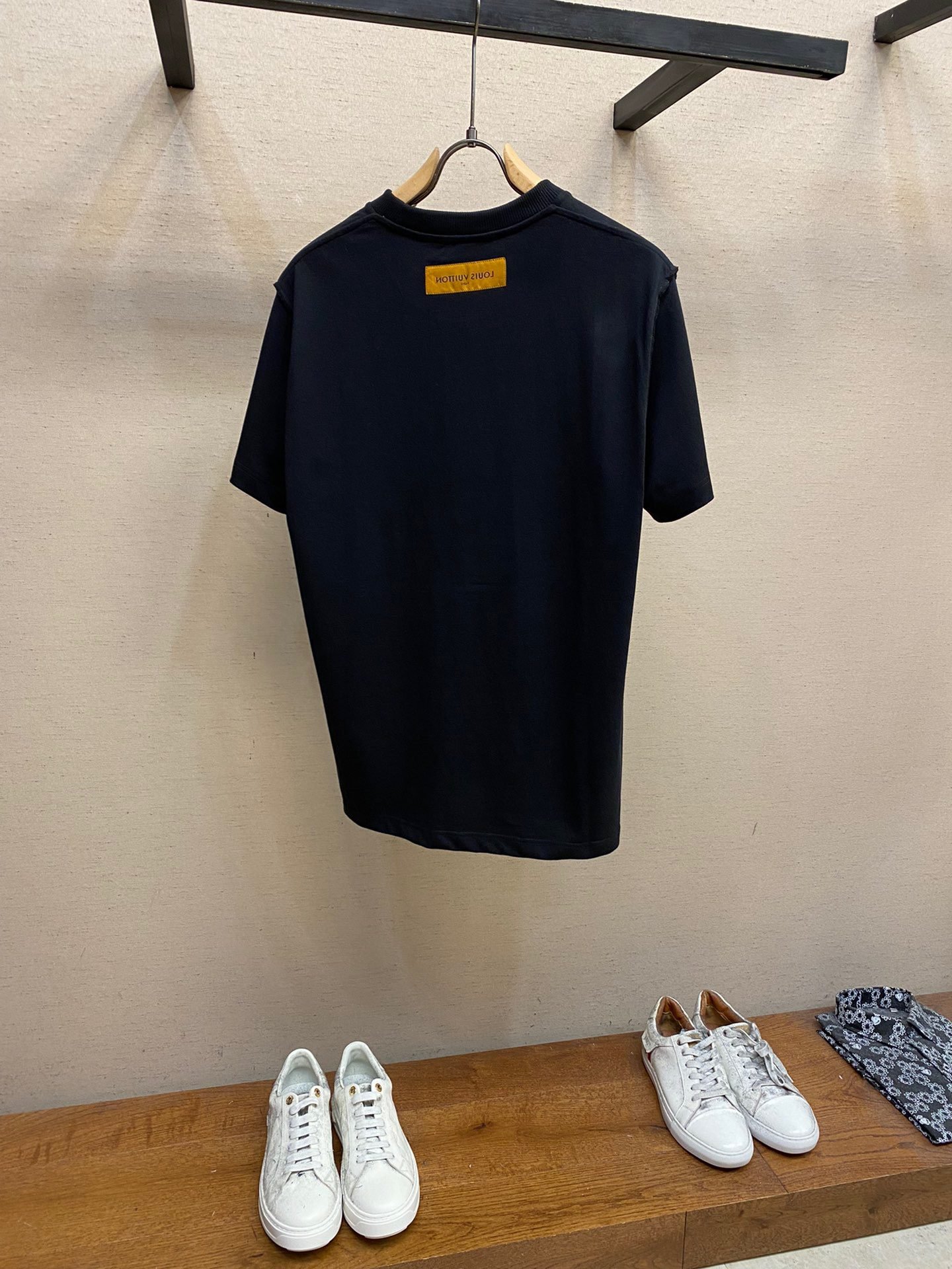 LV TSHIRT - Image 3