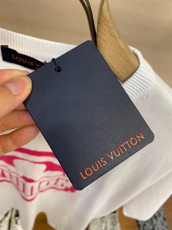 LV TSHIRT - Image 8