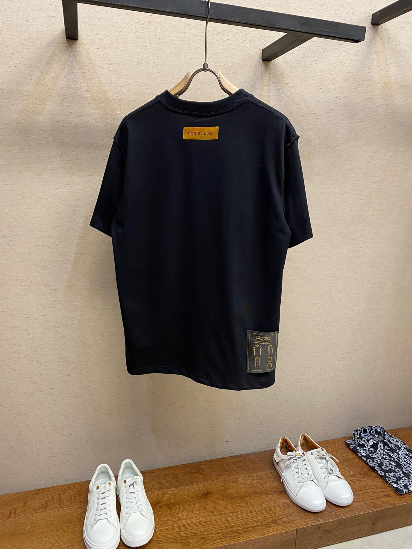 LV TSHIRT - Image 3