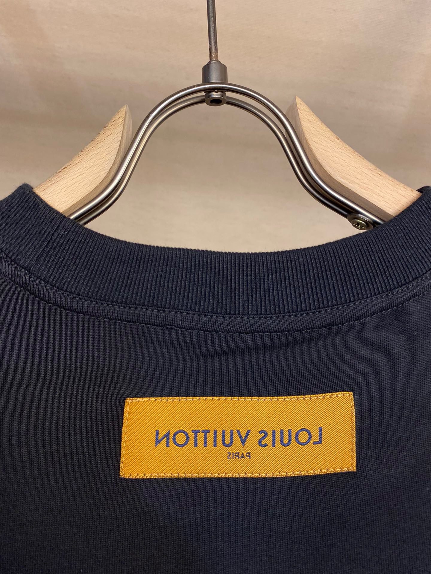 LV TSHIRT - Image 5