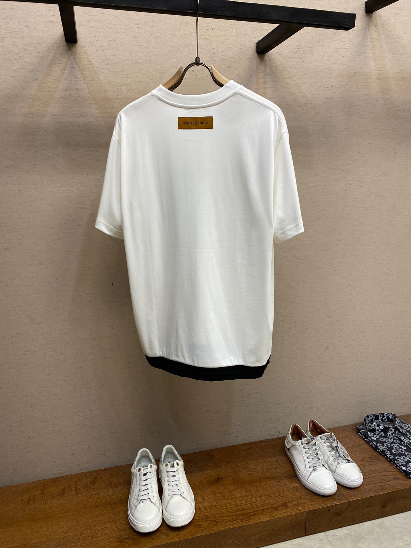 LV TSHIRT - Image 3
