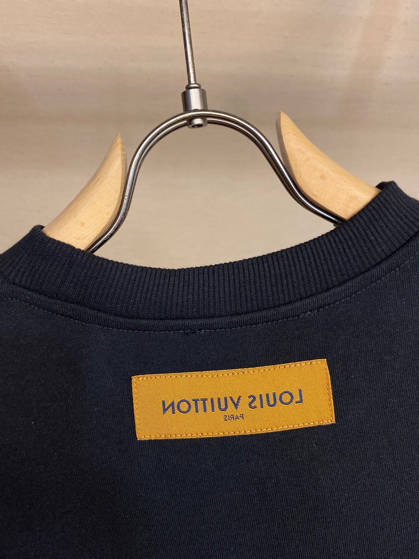 LV TSHIRT - Image 5