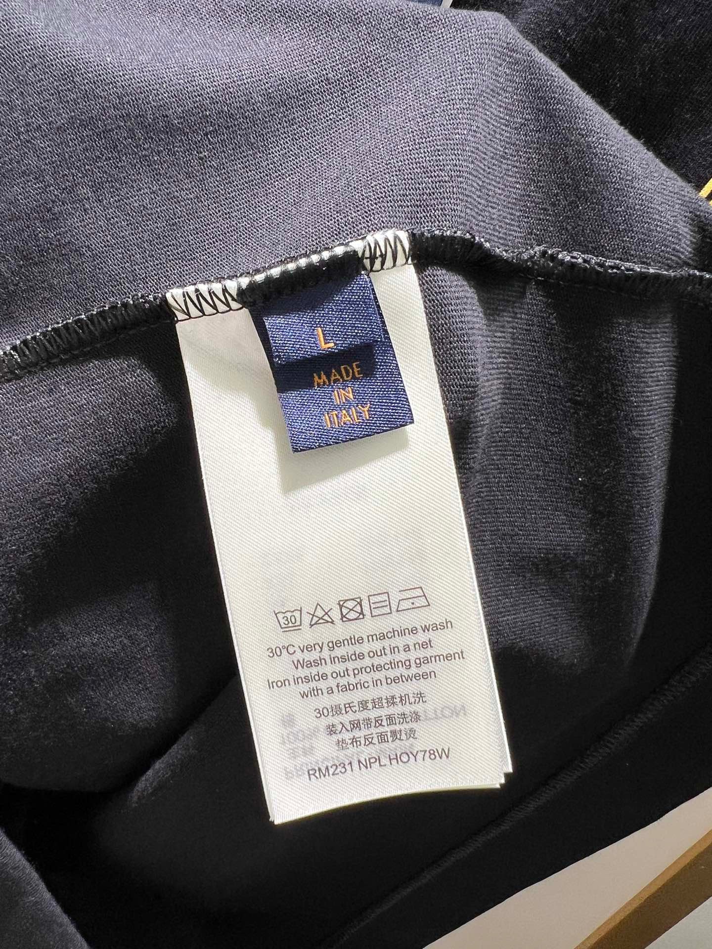 LV TSHIRT - Image 5