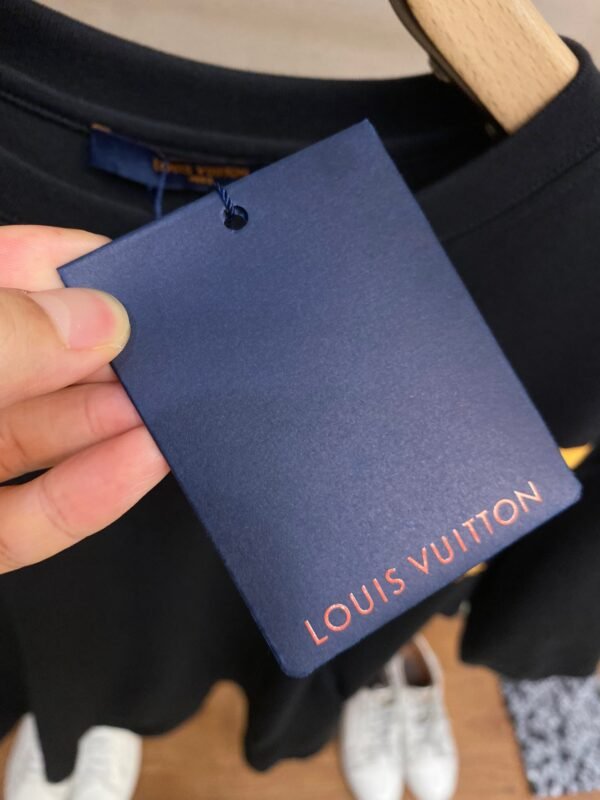 LV TSHIRT - Image 6
