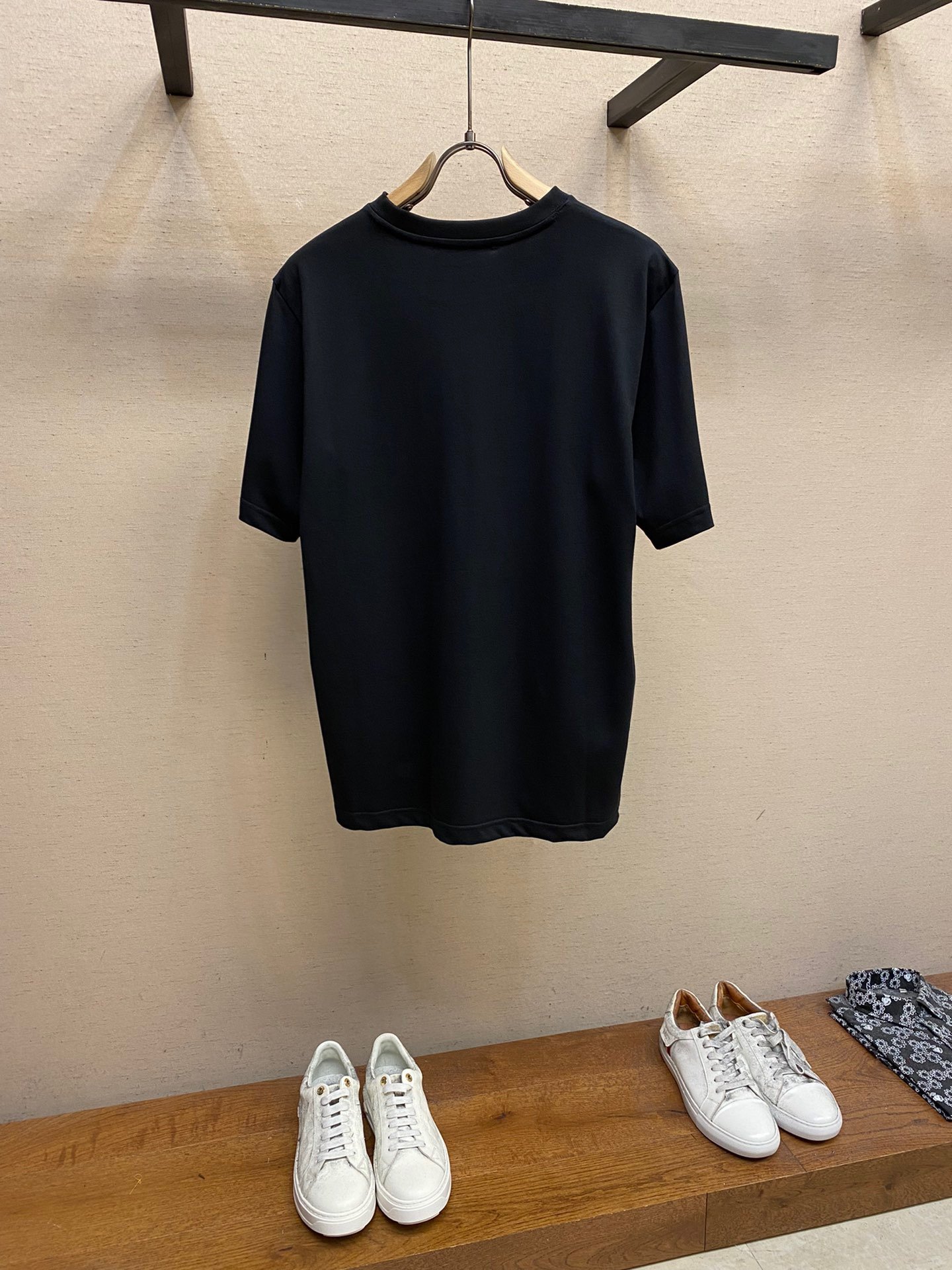 LV TSHIRT - Image 3
