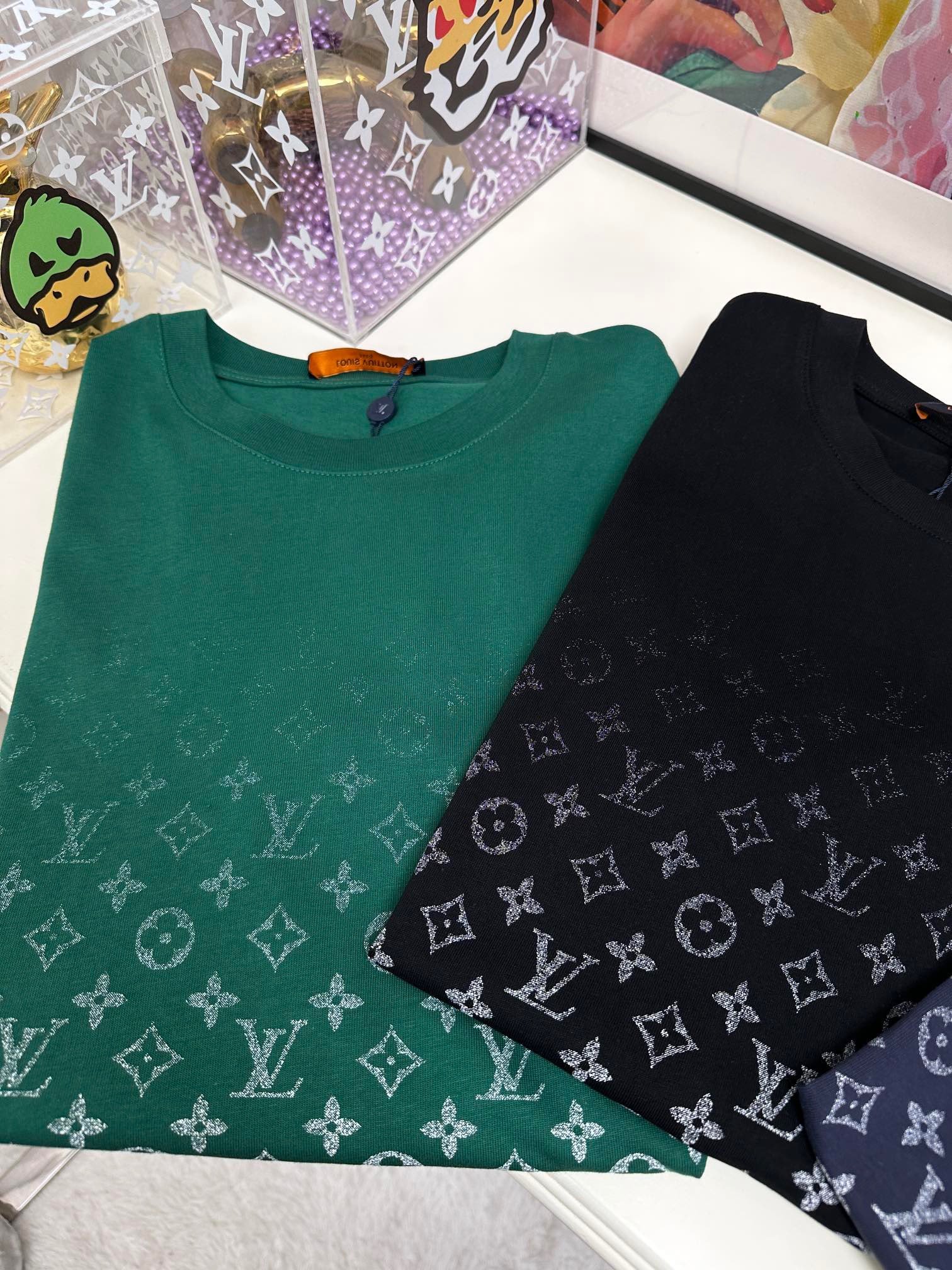 LV TSHIRT - Image 7