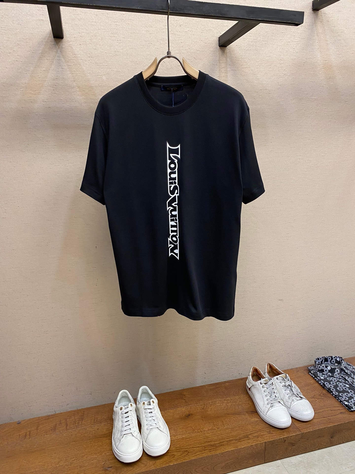LV TSHIRT - Image 2
