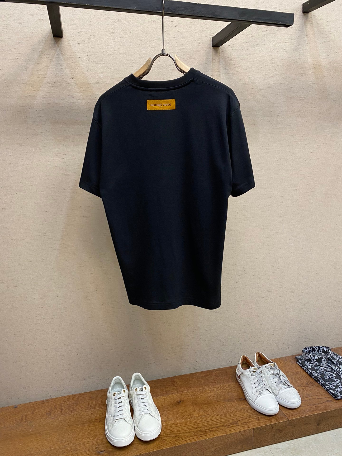 LV TSHIRT - Image 3