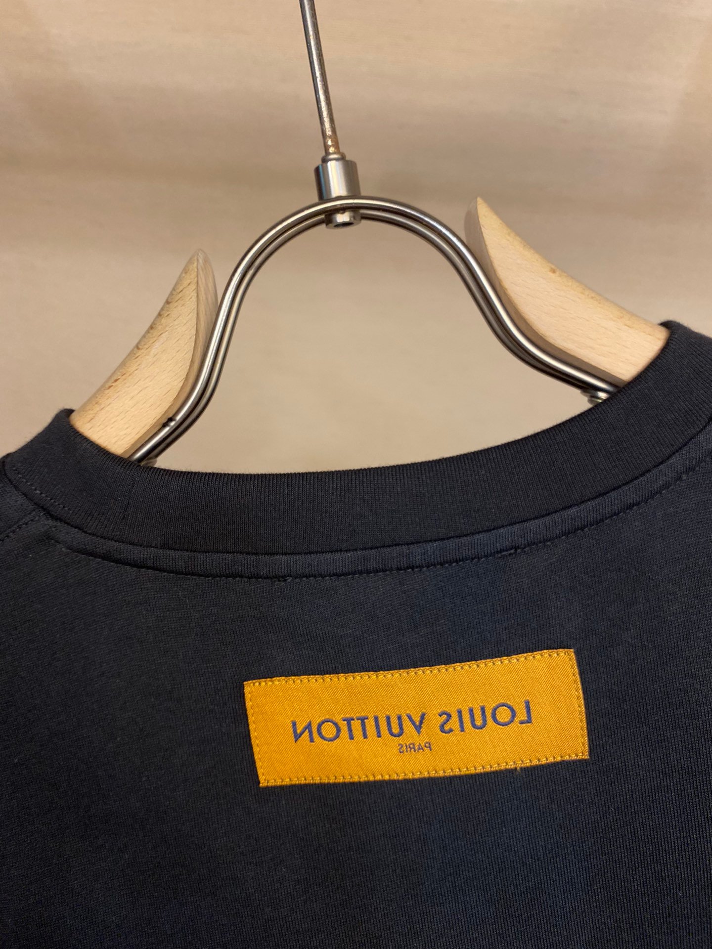 LV TSHIRT - Image 5