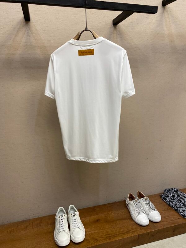 LV TSHIRT - Image 4