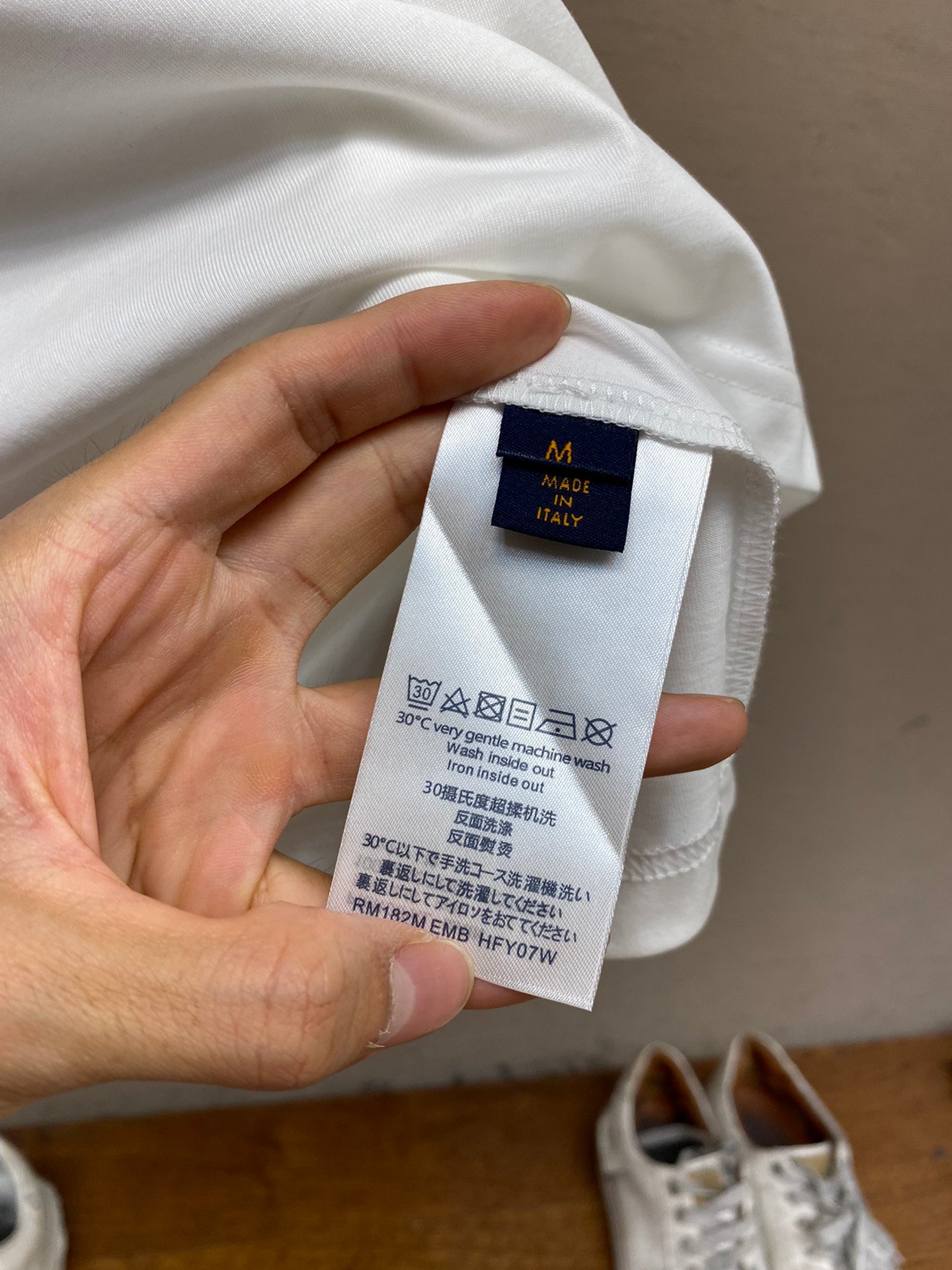 LV TSHIRT - Image 7