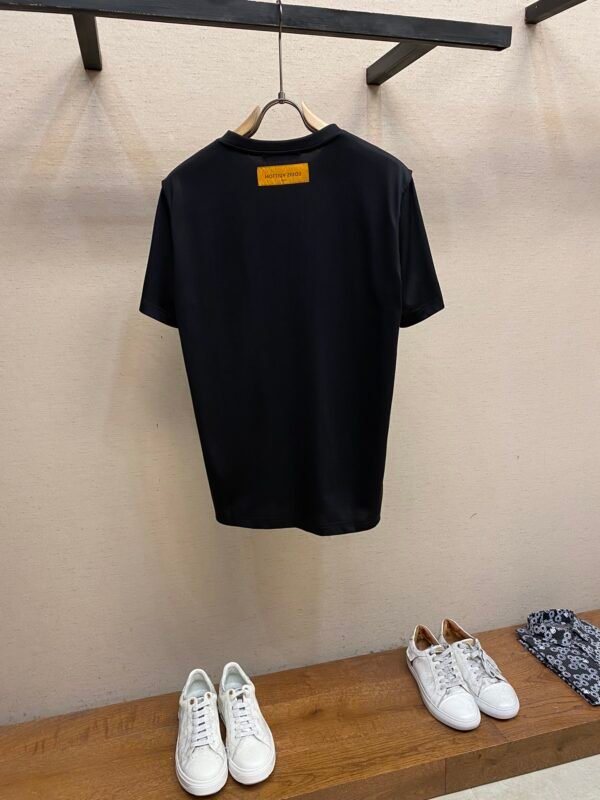 LV TSHIRT - Image 4
