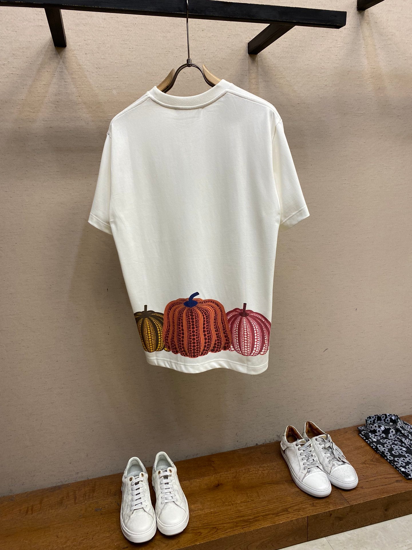 LV TSHIRT - Image 3