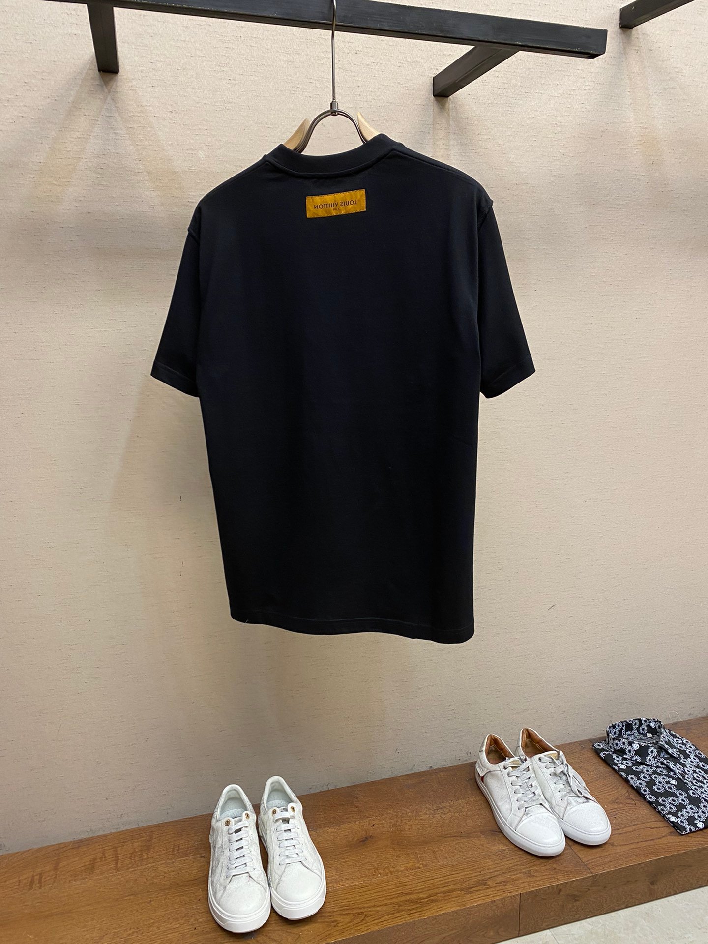 LV TSHIRT - Image 3