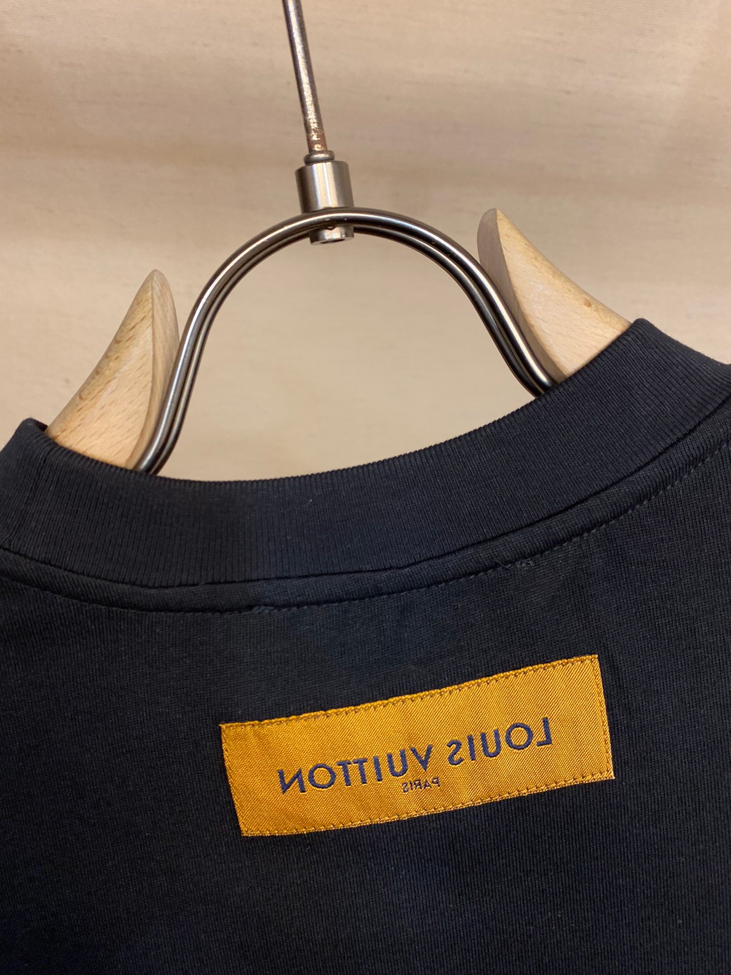 LV TSHIRT - Image 5