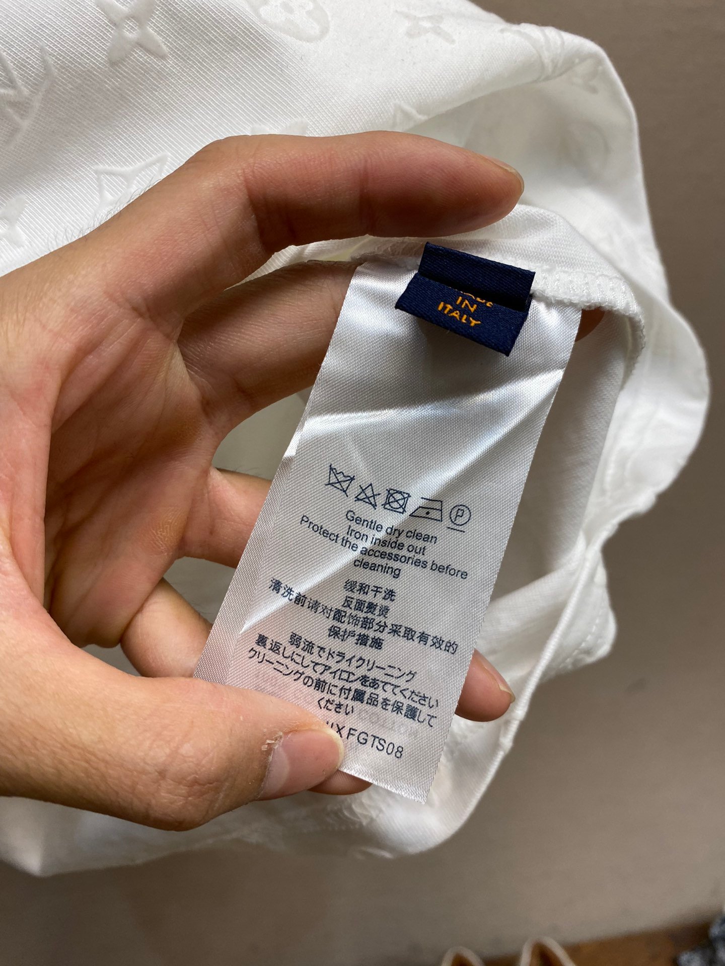 LV TSHIRT - Image 7