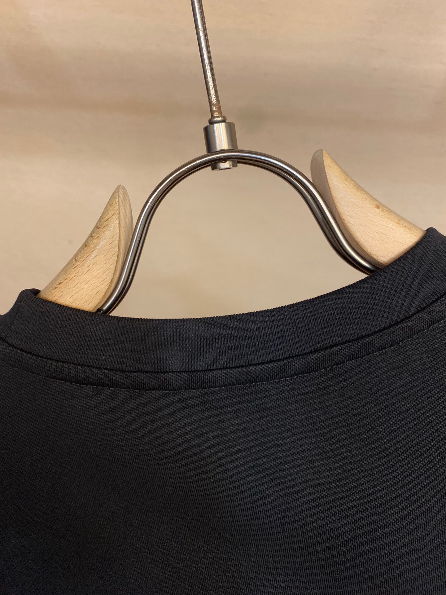 LV TSHIRT - Image 5