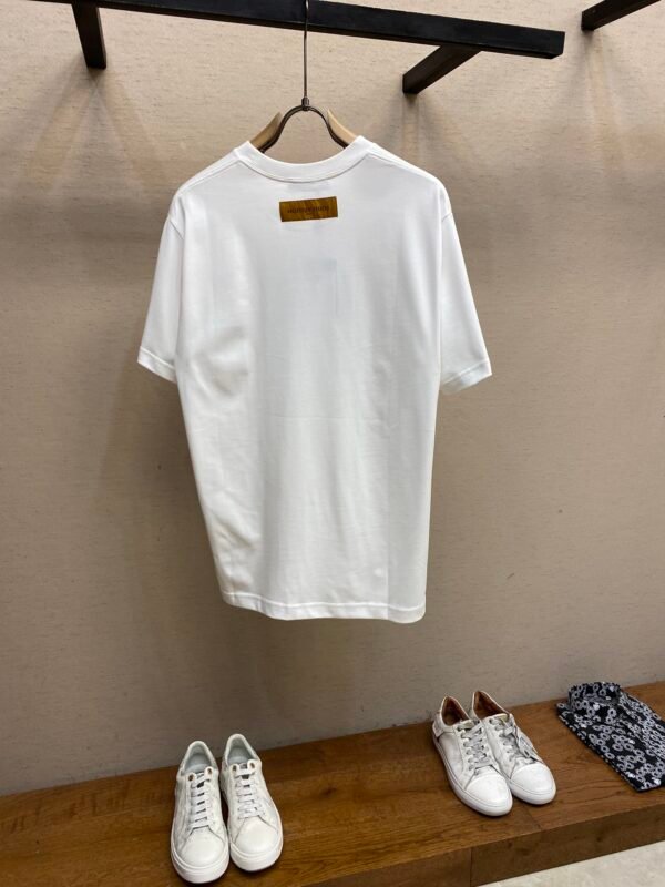 LV TSHIRT - Image 4