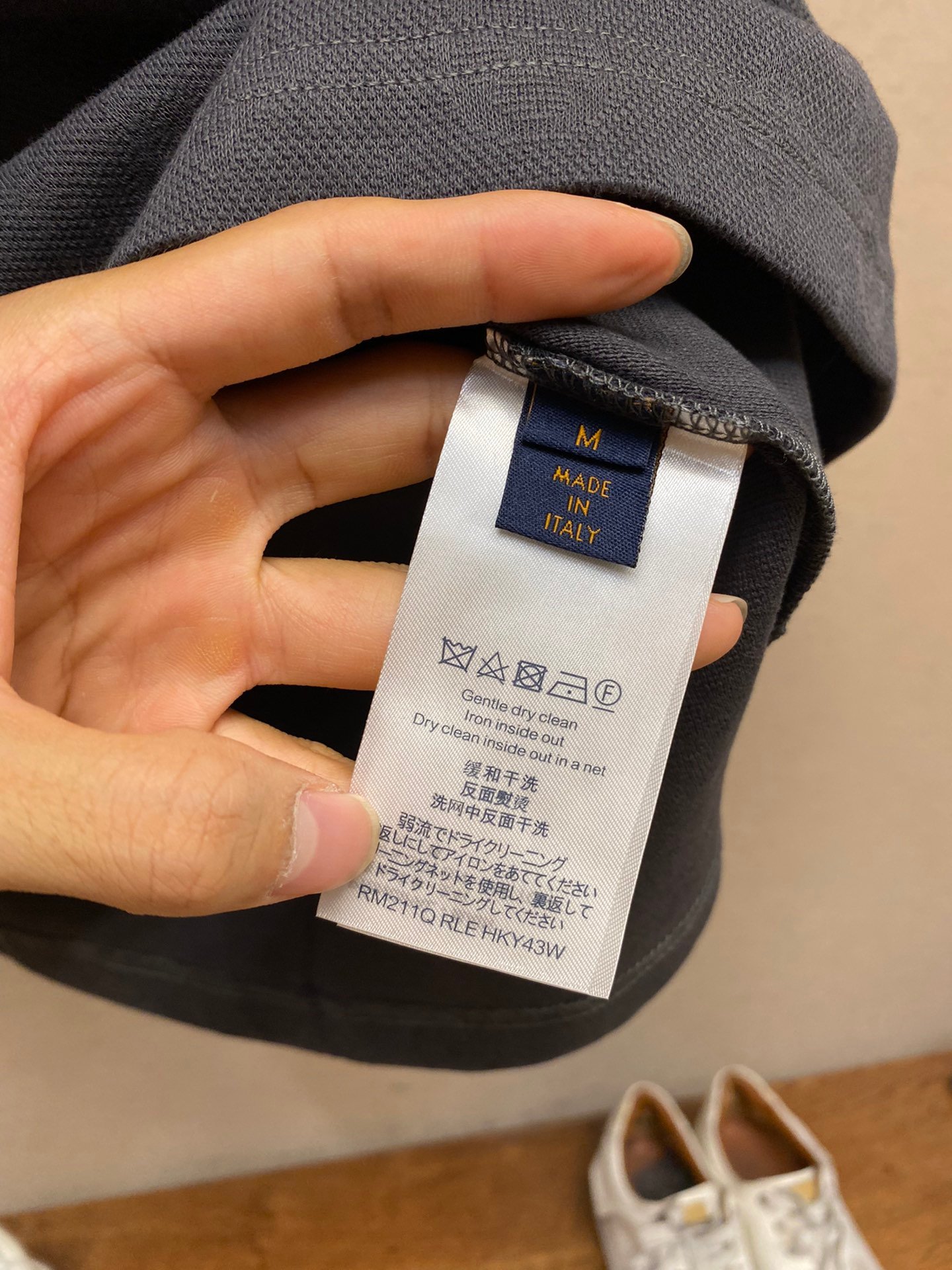 LV TSHIRT - Image 7