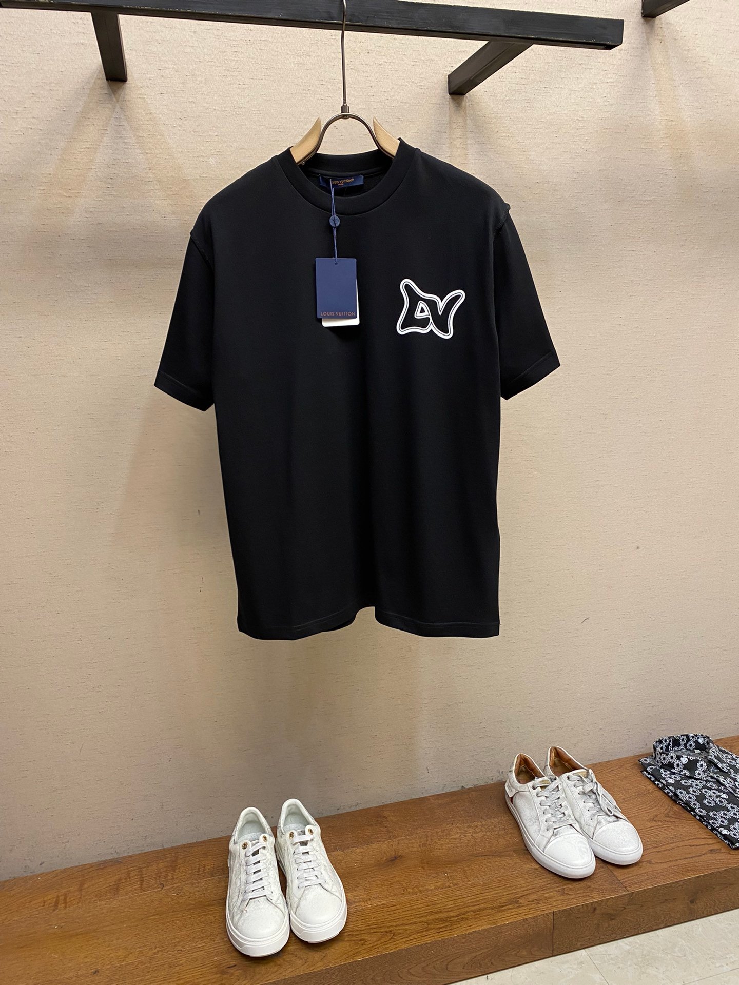 LV TSHIRT - Image 3