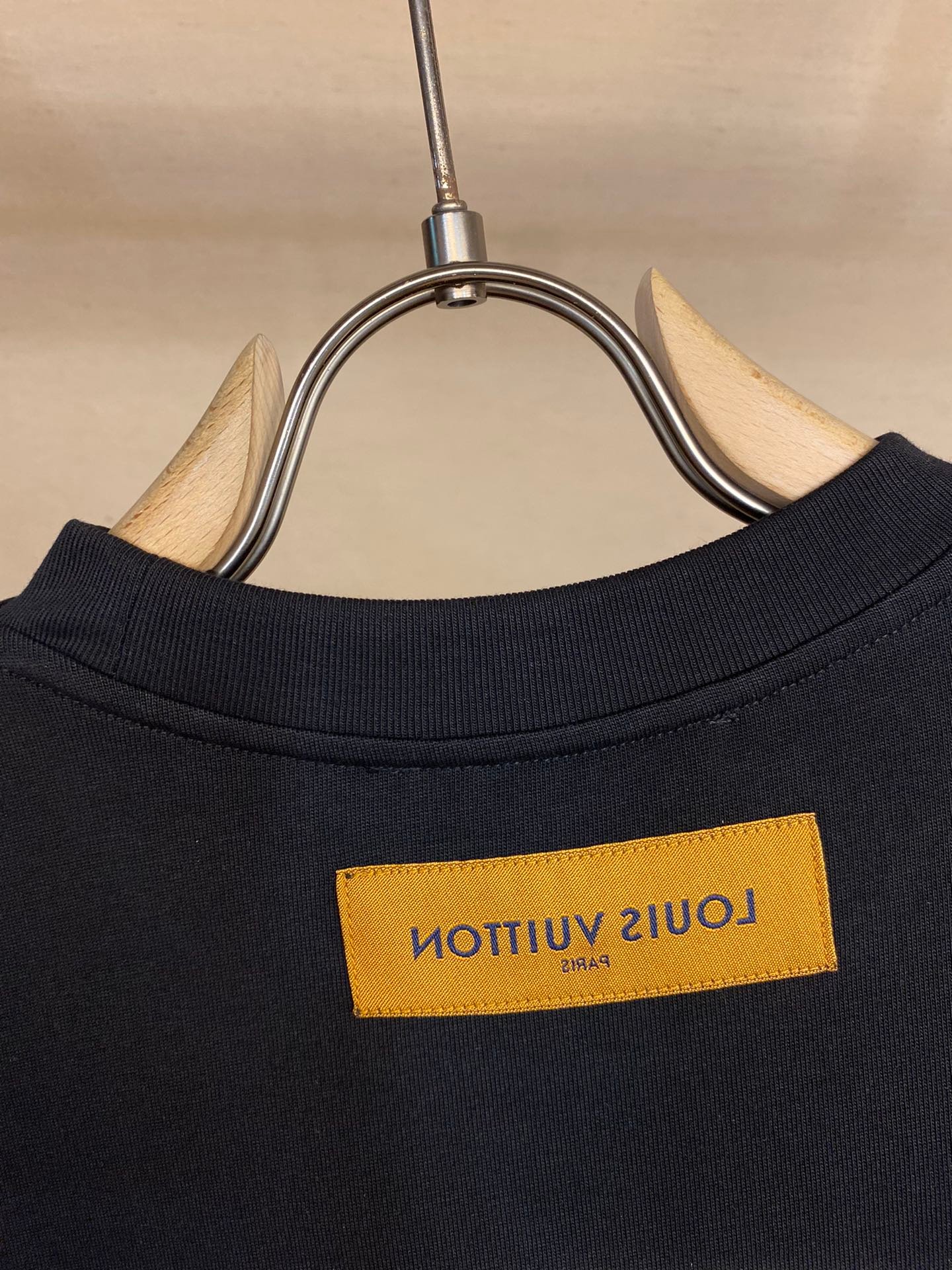 LV TSHIRT - Image 5