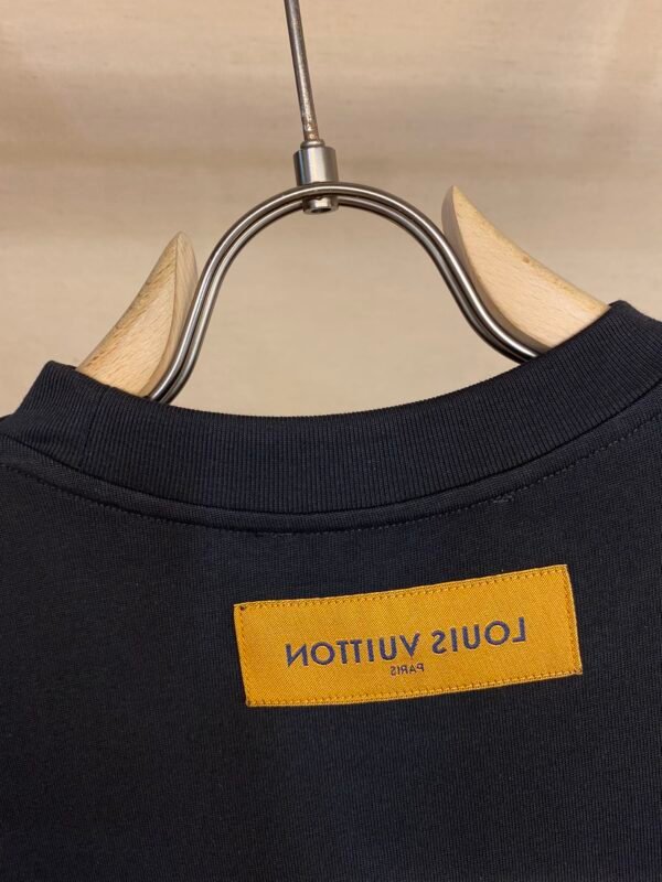 LV TSHIRT - Image 6