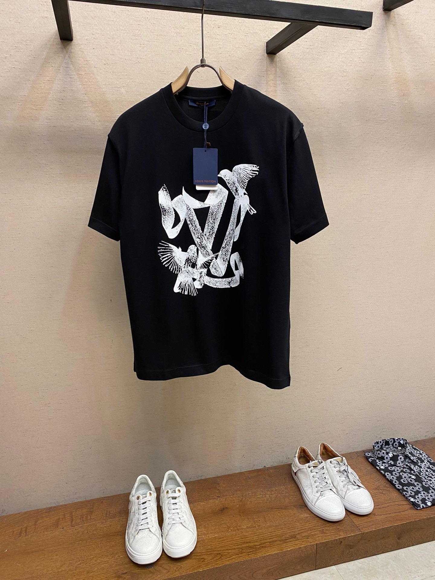 LV TSHIRT - Image 2
