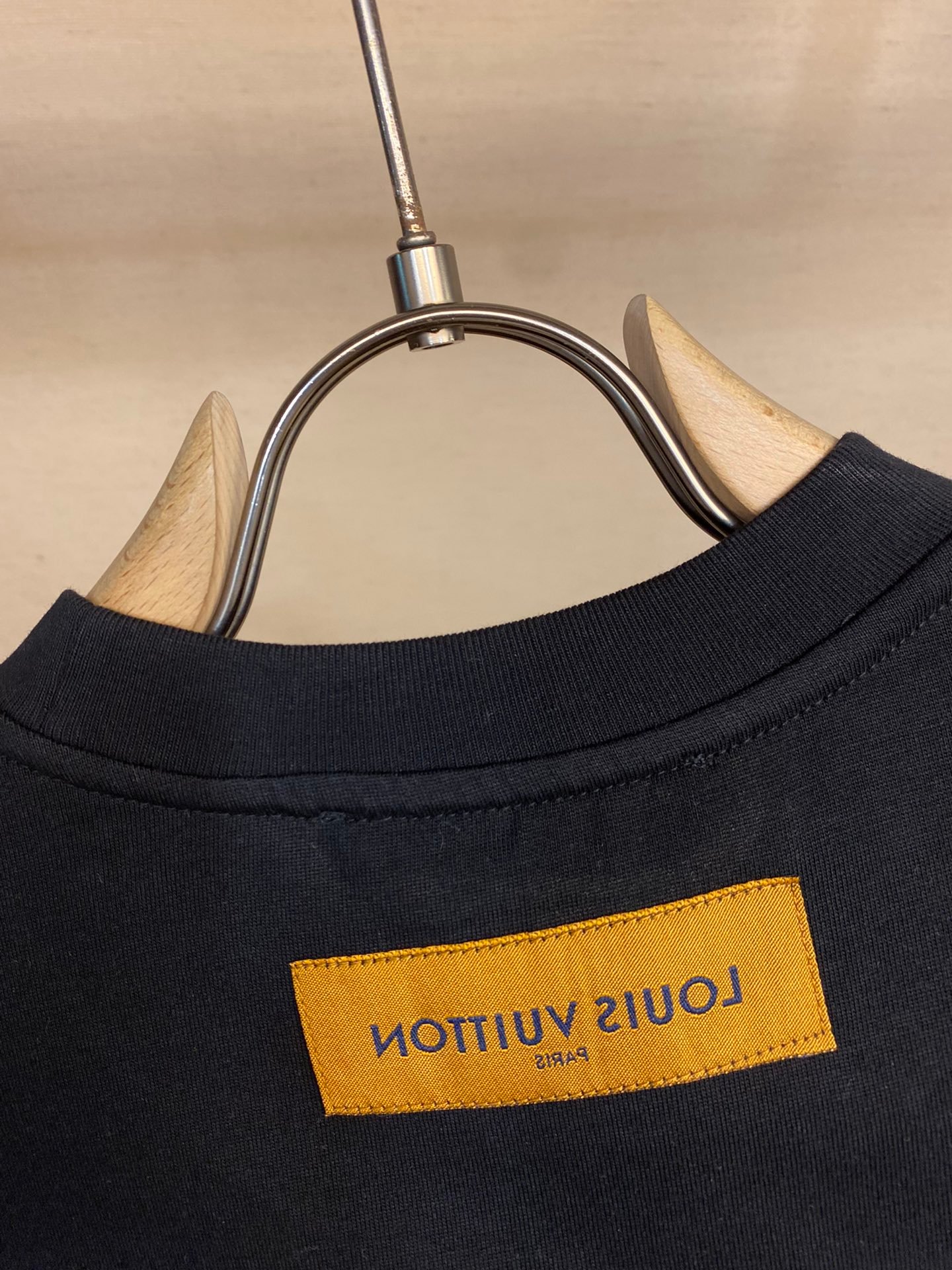 LV TSHIRT - Image 5