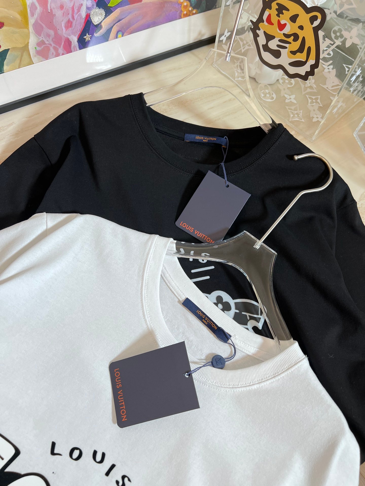 LV TSHIRT - Image 7