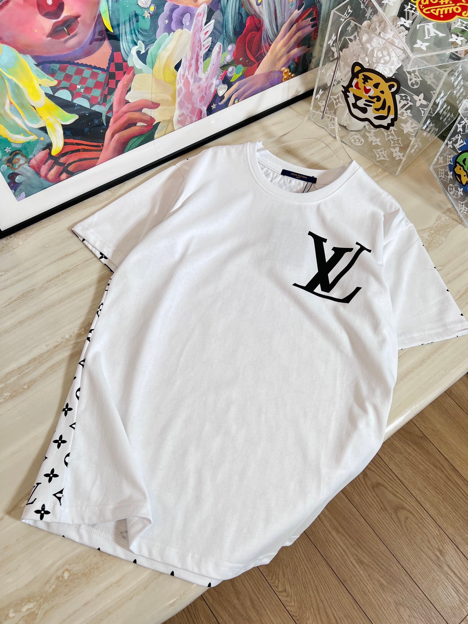 LV TSHIRT - Image 7