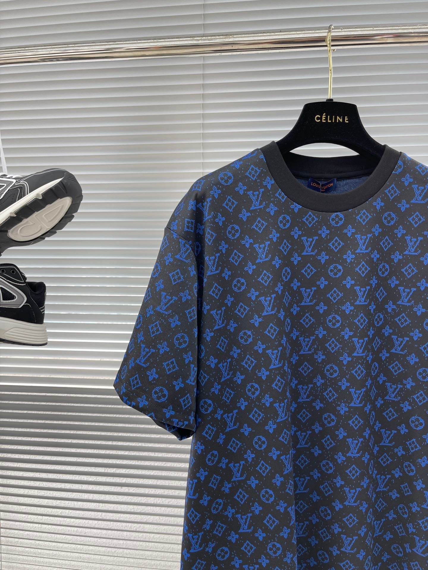 LV TSHIRT - Image 7