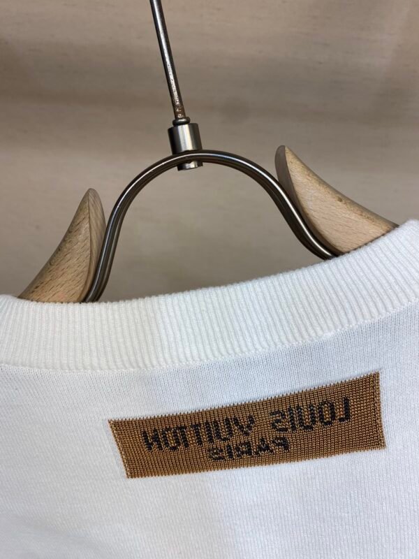 LV TSHIRT - Image 6