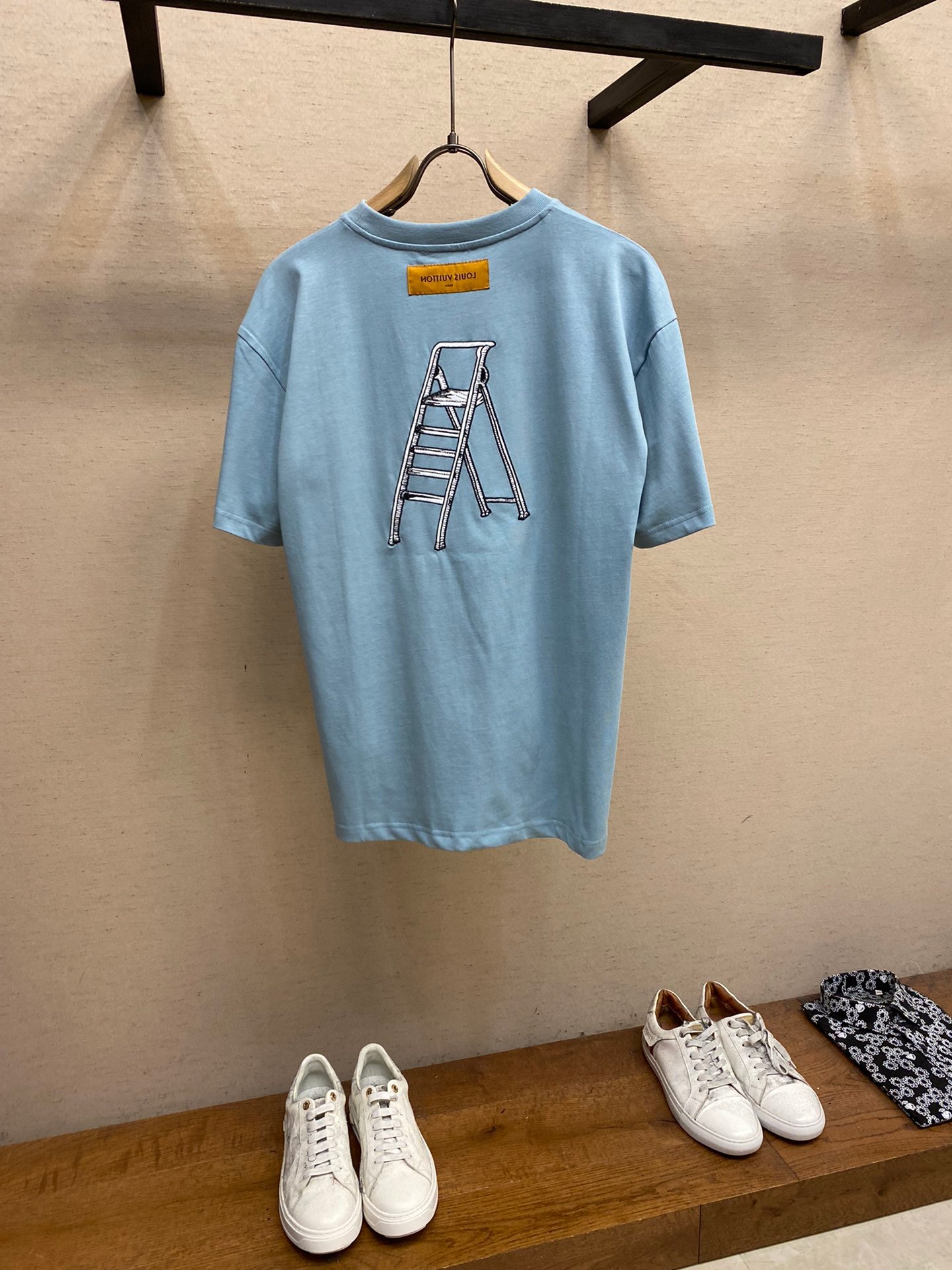 LV TSHIRT - Image 3