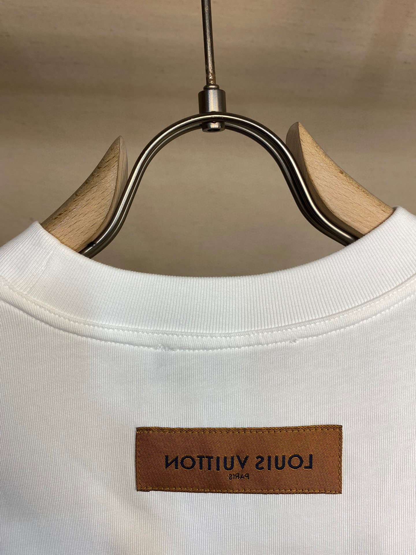 LV TSHIRT - Image 5