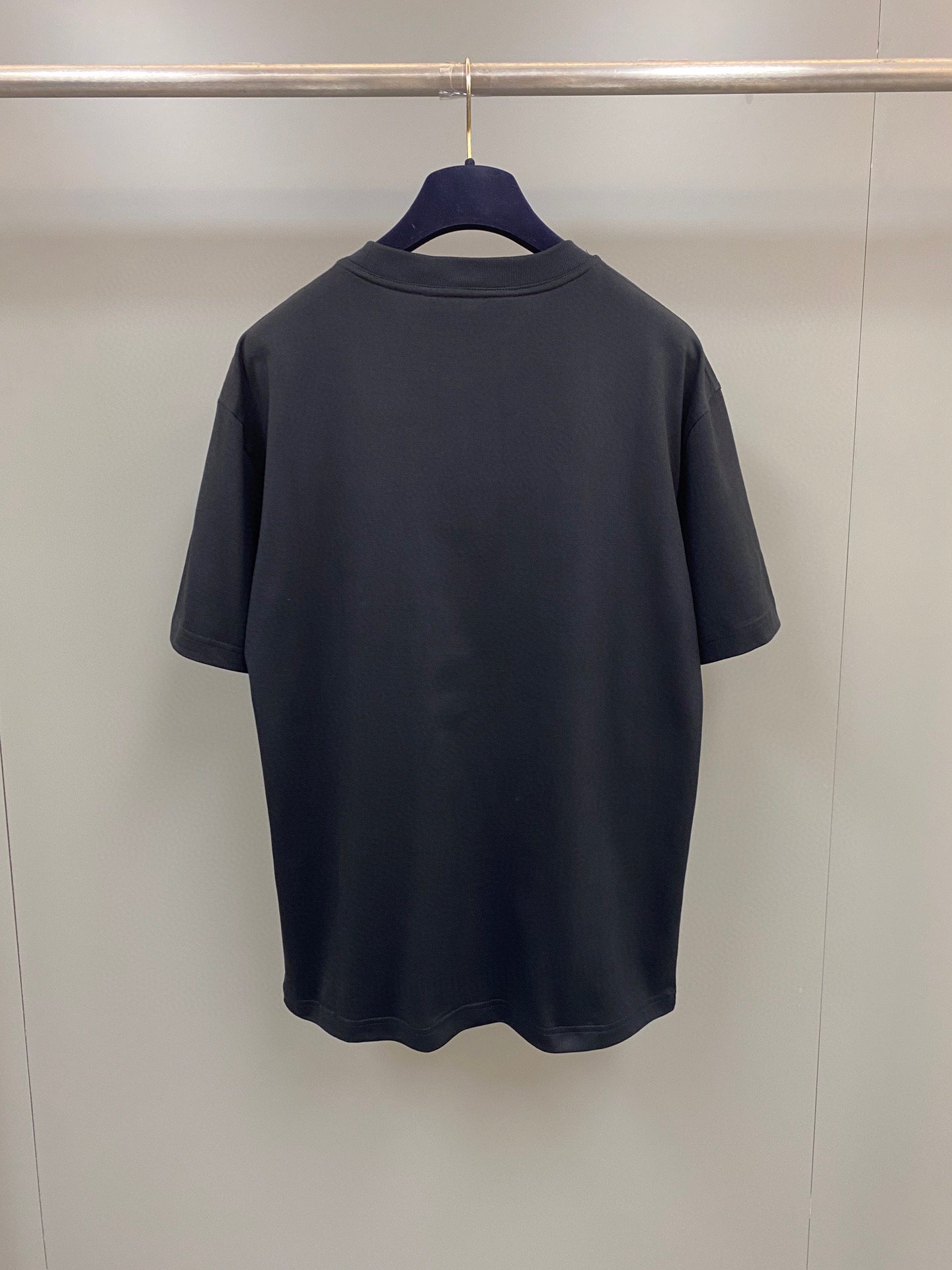 LV TSHIRT - Image 3
