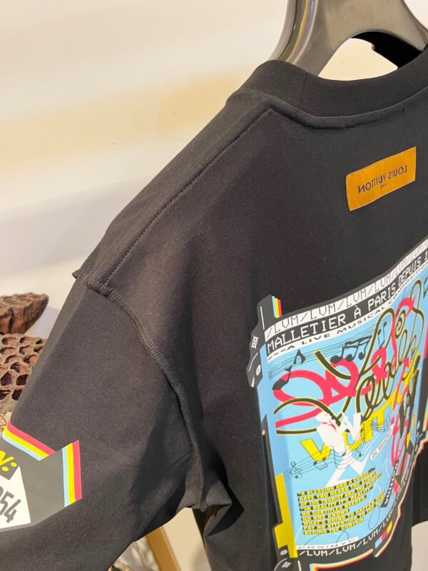 LV TSHIRT - Image 8