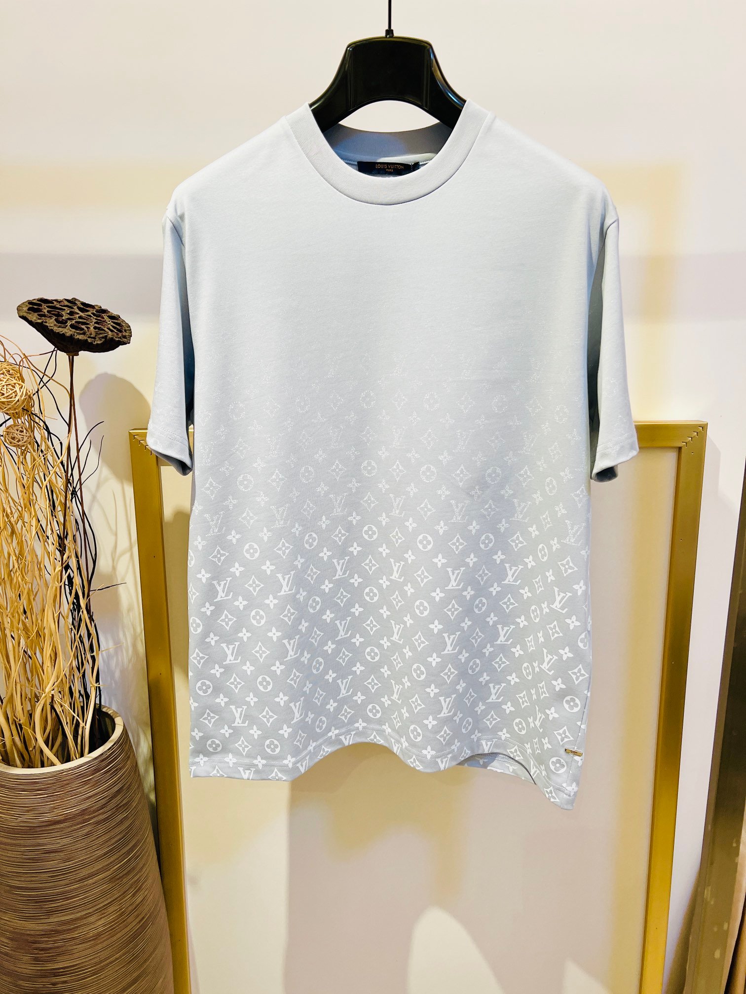 LV TSHIRT - Image 2