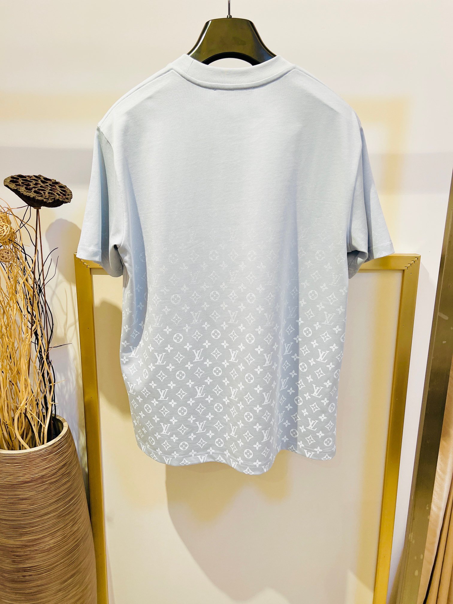 LV TSHIRT - Image 3