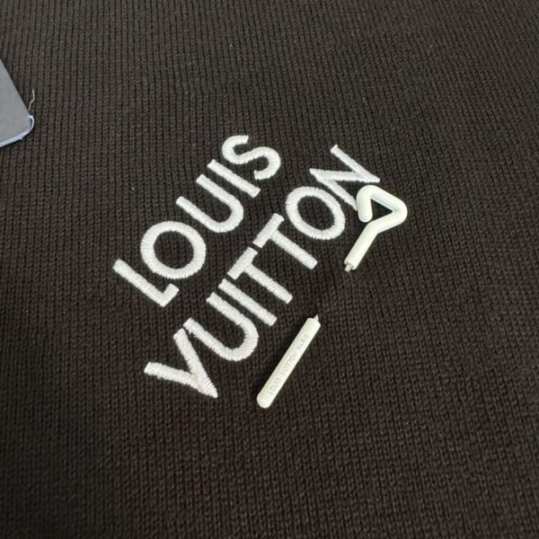 LV TSHIRT - Image 8