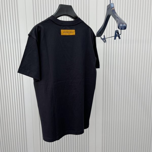 LV TSHIRT - Image 4