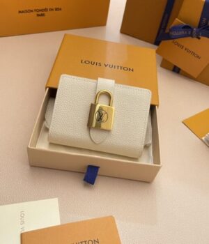 LV WALLET