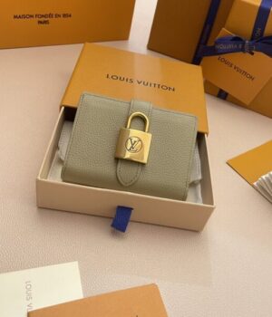 LV WALLET