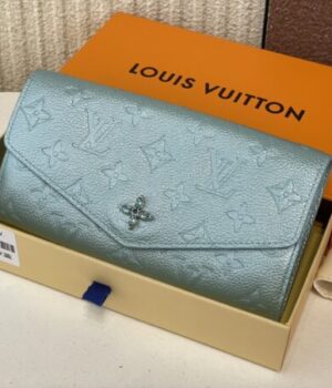 LV WALLET
