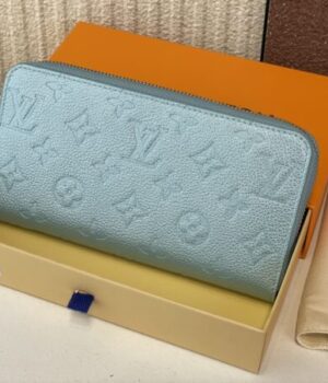 LV WALLET