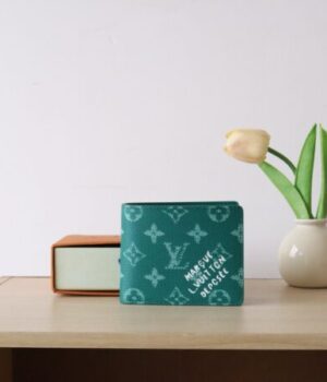 LV WALLET