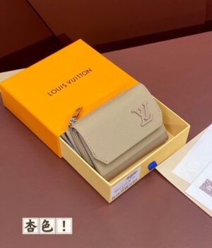 LV WALLET