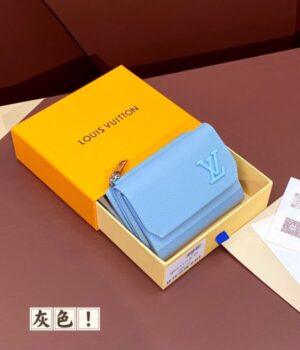 LV WALLET