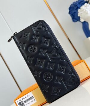 LV WALLET